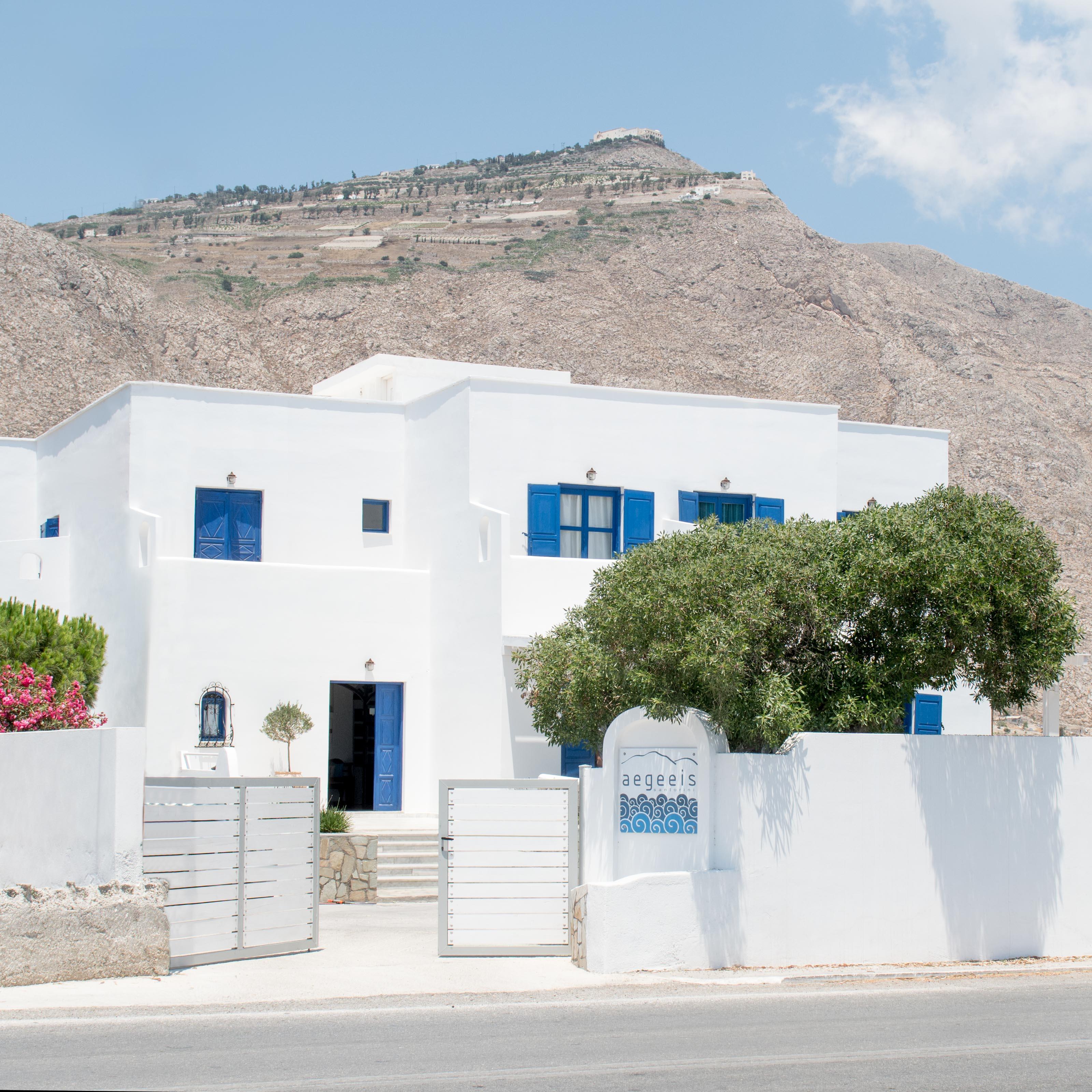 Aegeeis Hotel Perissa  Exterior photo
