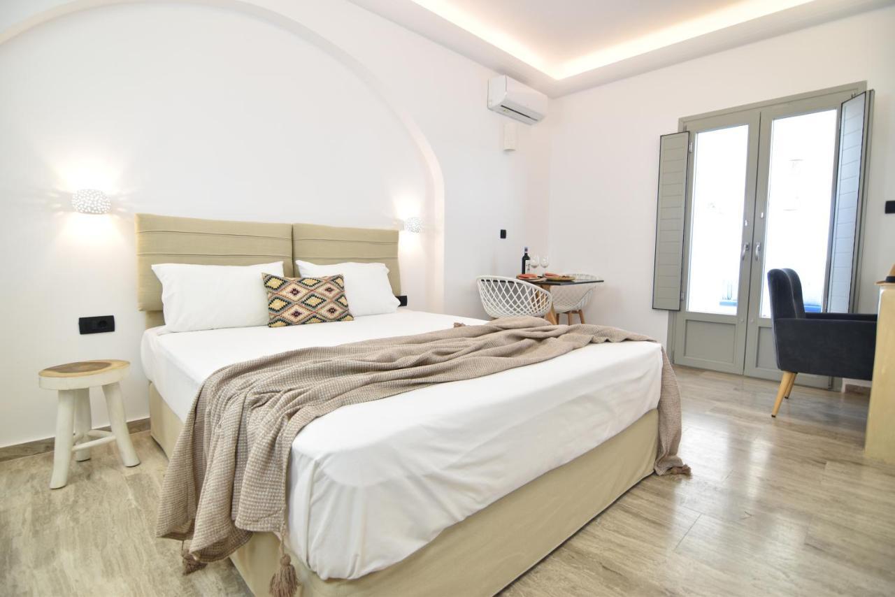 Aegeeis Hotel Perissa  Exterior photo